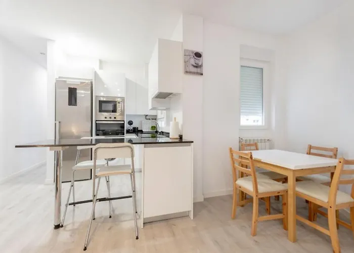 2Bd 1Bth Furnished - Nuevos Ministerios